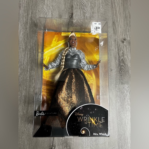 Disney "A Wrinkle in Time" Oprah Barbie Doll NEW - Picture 6 of 6